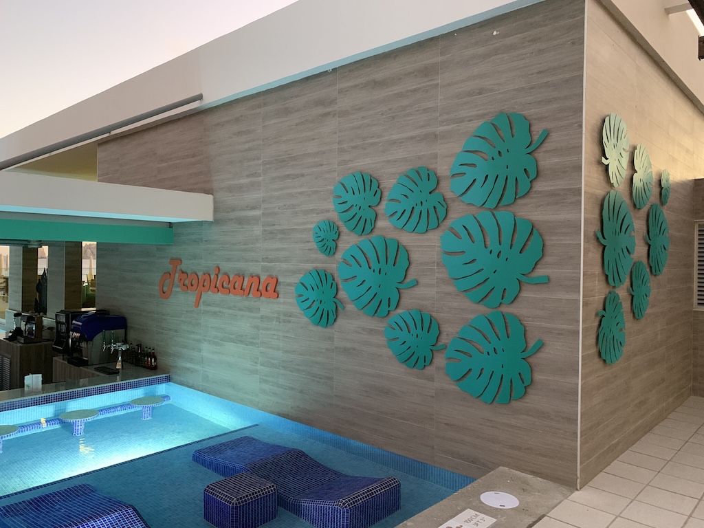 Tropicana 1